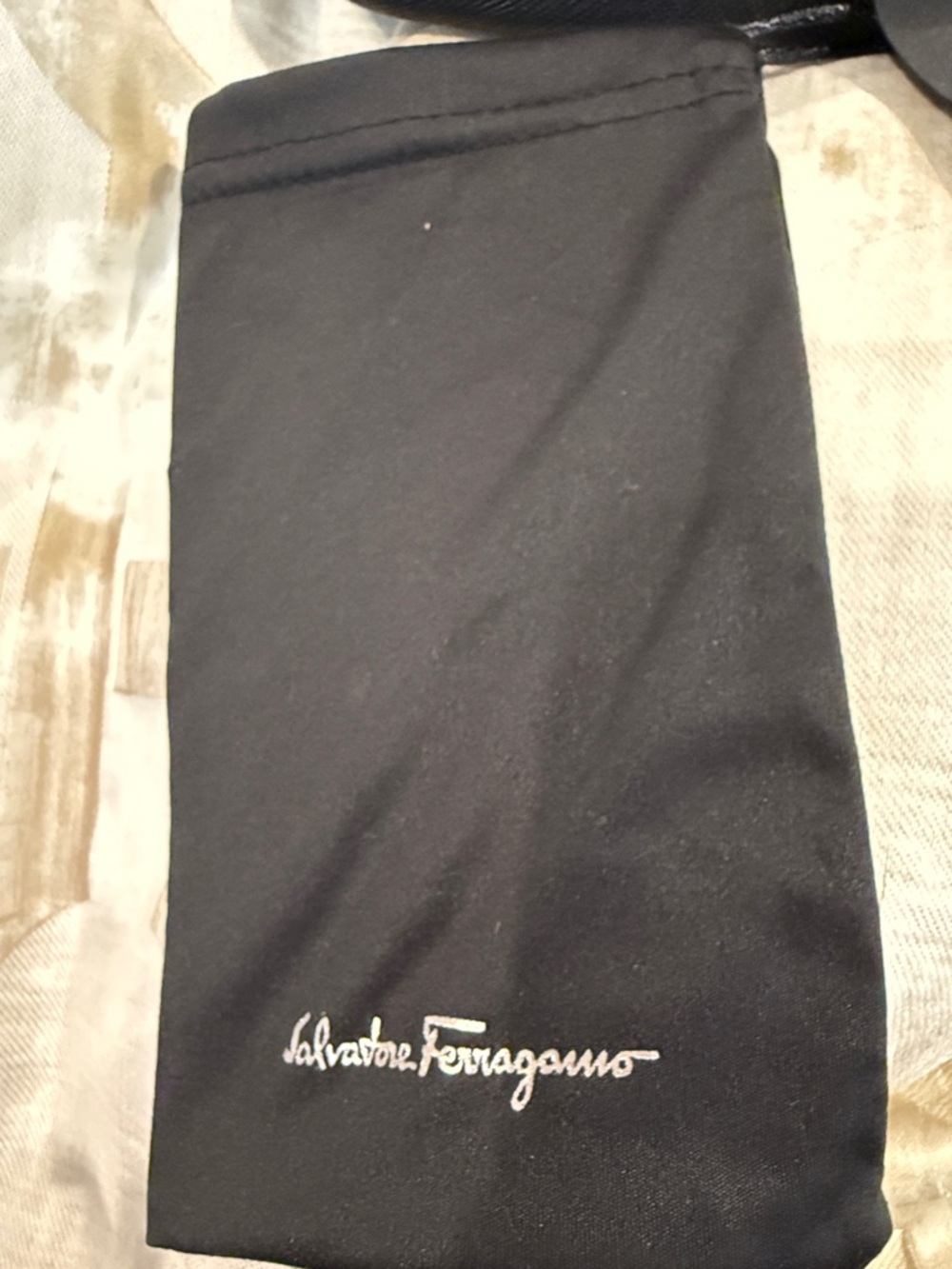 Salvatore Ferragamo Black case set no glasses - Picture 2 of 8
